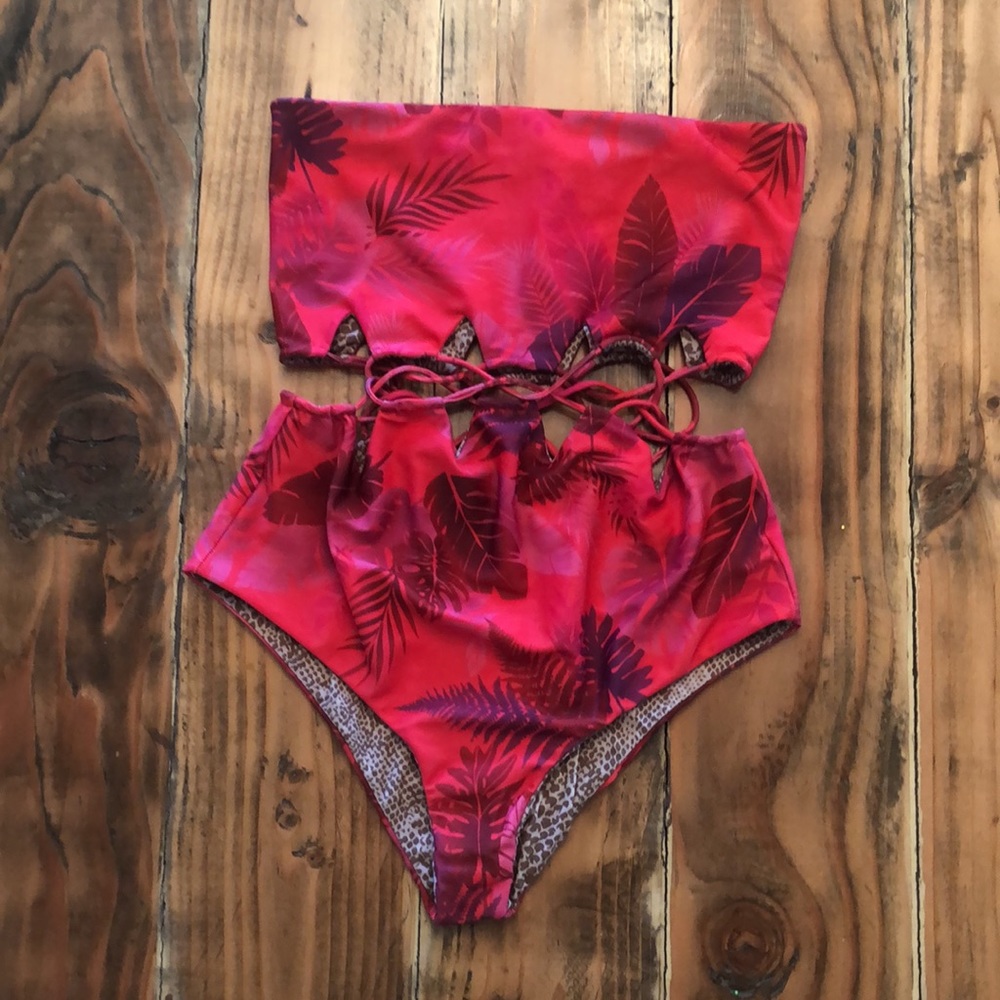 ACACIA Swimwear Mundaka Psychedelic Leaf One Piece strapless